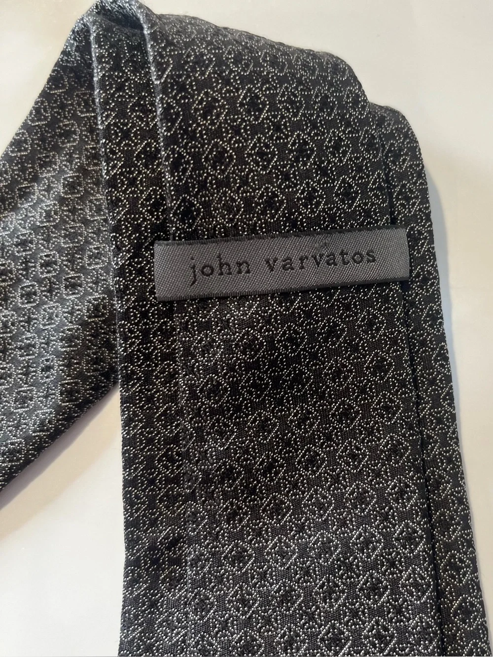 JOHN VARVATOS Silk Tie Formal Neck Tie ITALY Gray Geometric